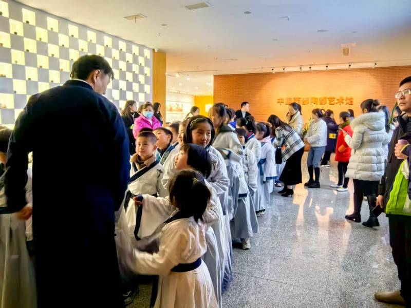 文化赋能：扎兰屯市魔创文旅挖掘城市文化资源的实践探索